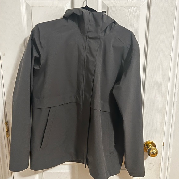 Womens Patagonia waterproof jacket - Picture 1 of 2